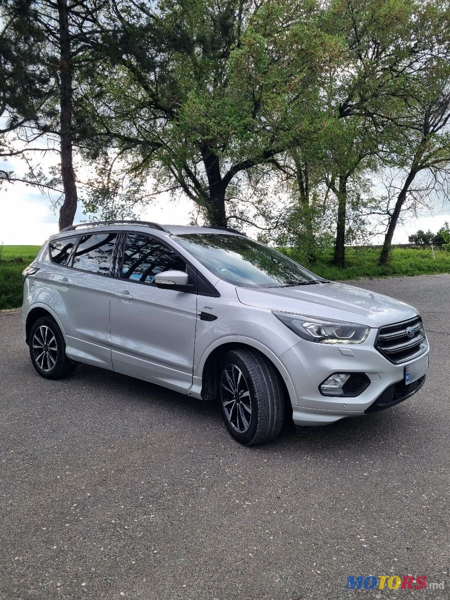 2017' Ford Kuga photo #2