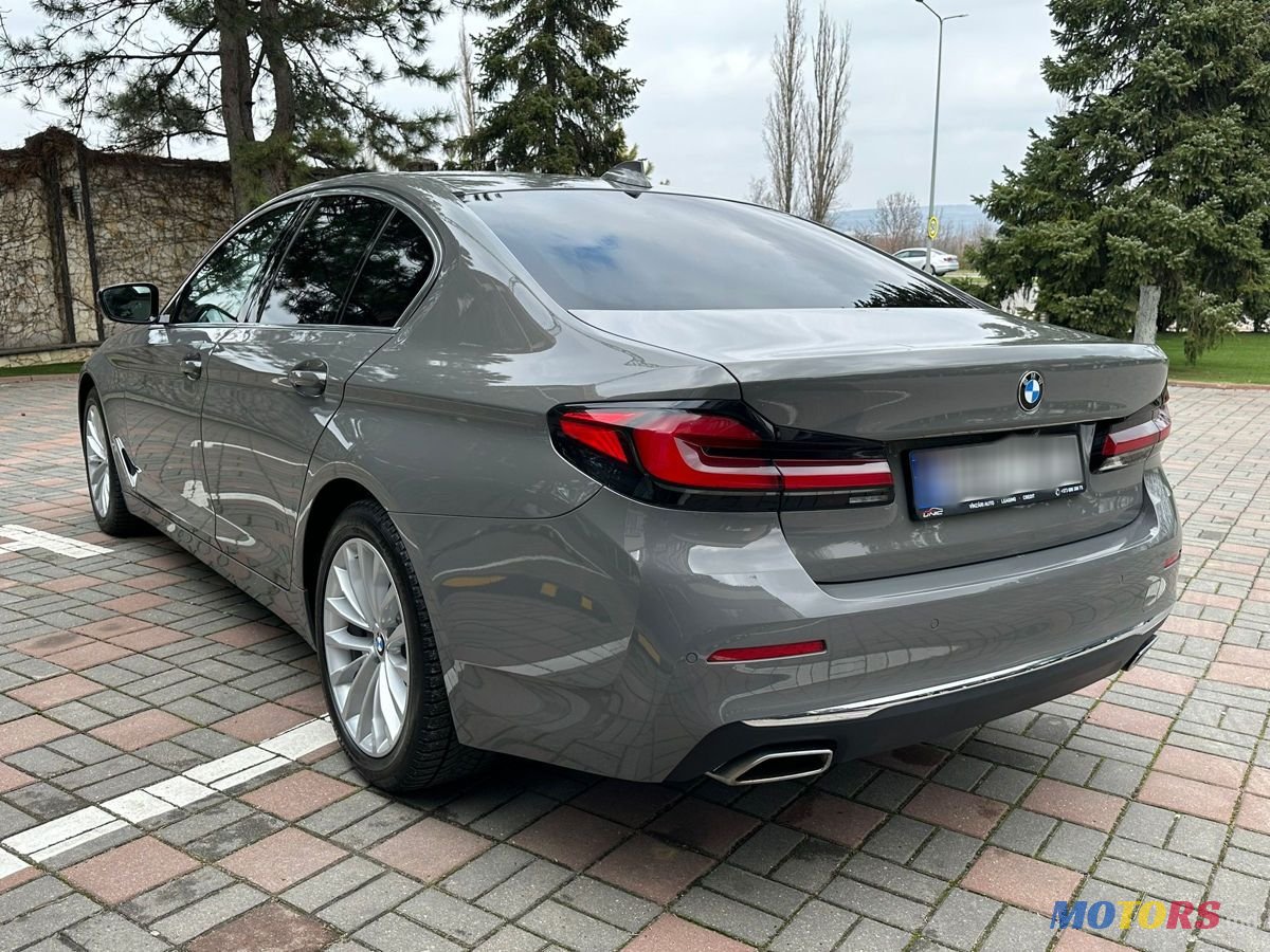 2021' BMW 5 Series photo #5