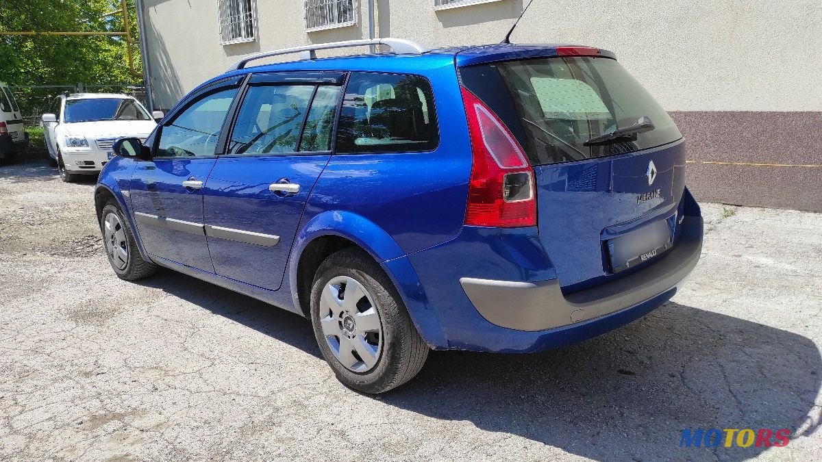 2008' Renault Megane photo #4
