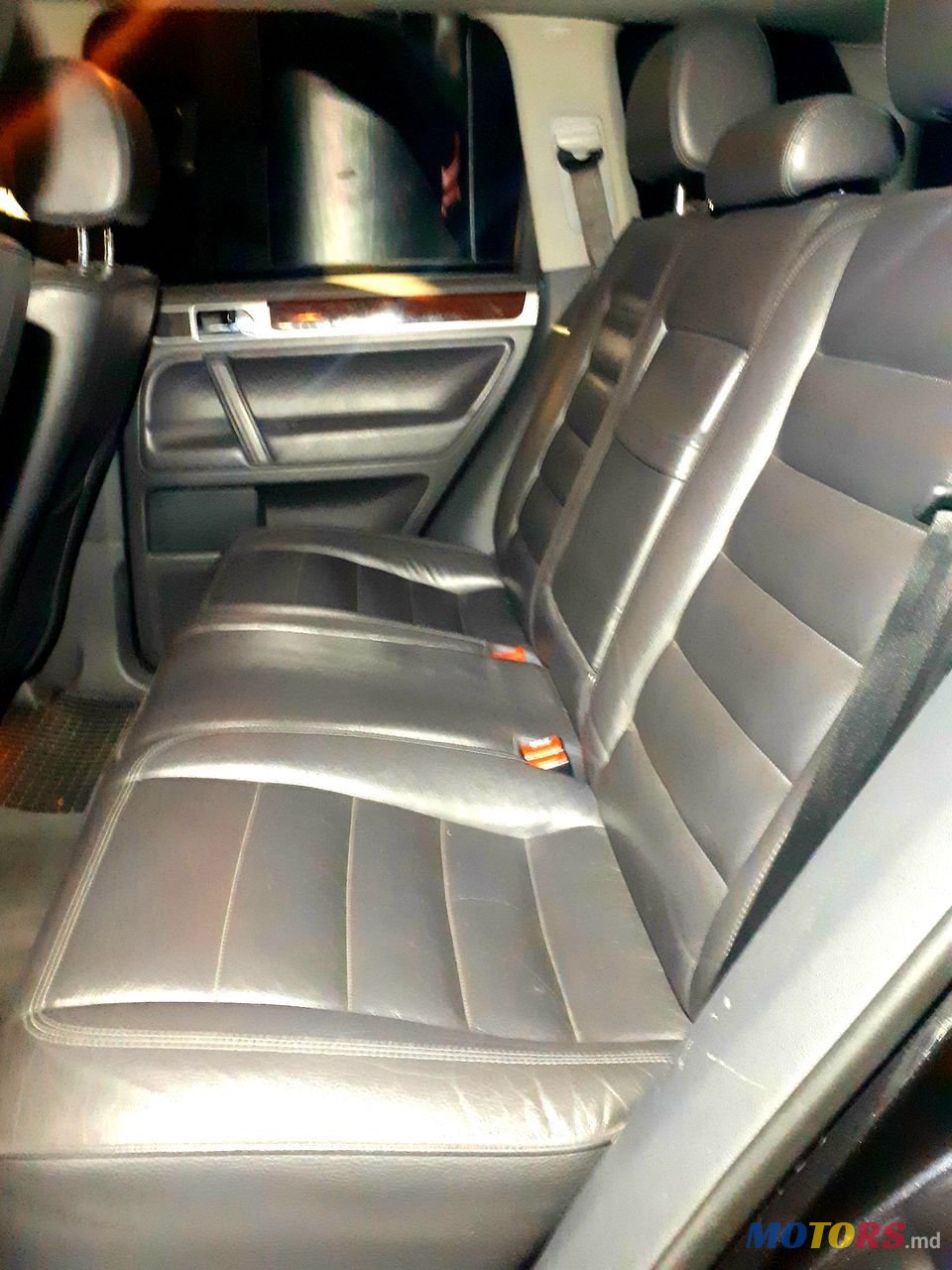 2006' Volkswagen Touareg photo #4