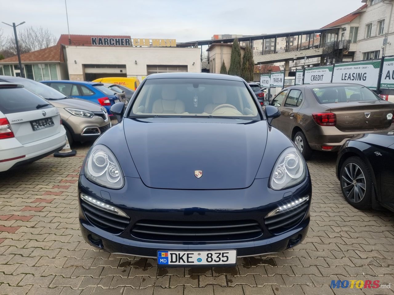 2010' Porsche Cayenne photo #2