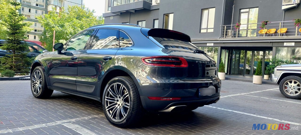 2017' Porsche Macan photo #3