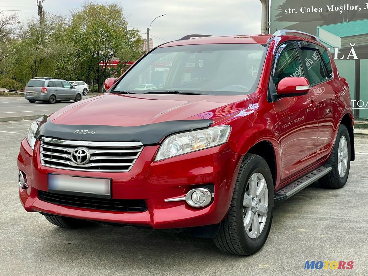 2011' Toyota RAV4 photo #2