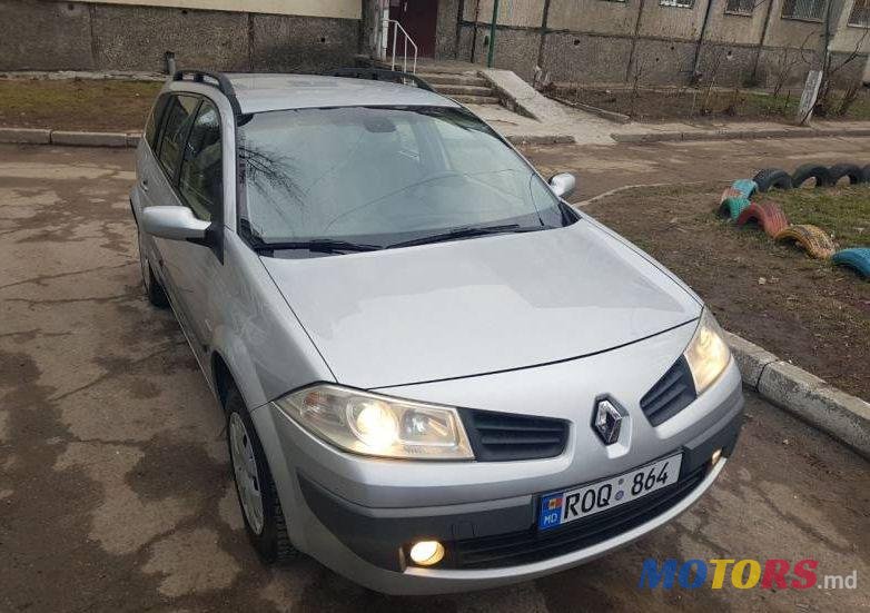 2008' Renault Megane photo #1