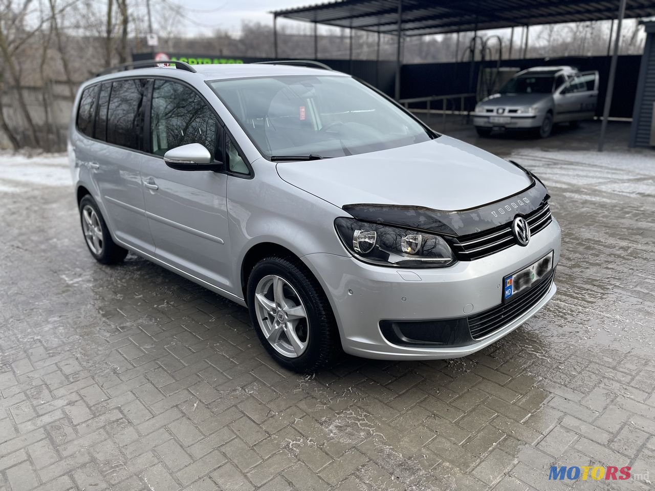 2010' Volkswagen Touran photo #4