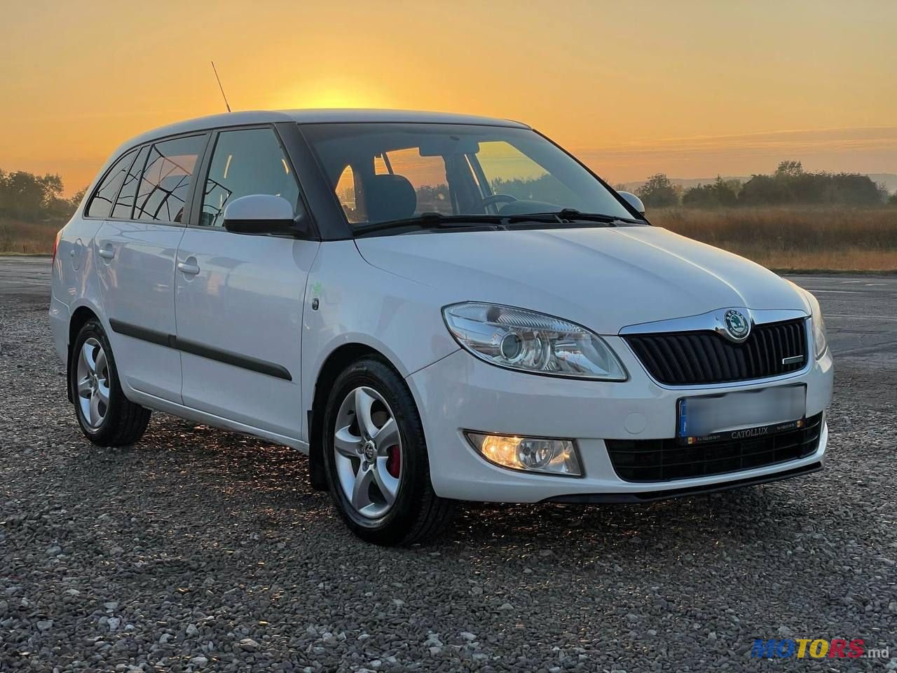 2011' Skoda Fabia photo #1