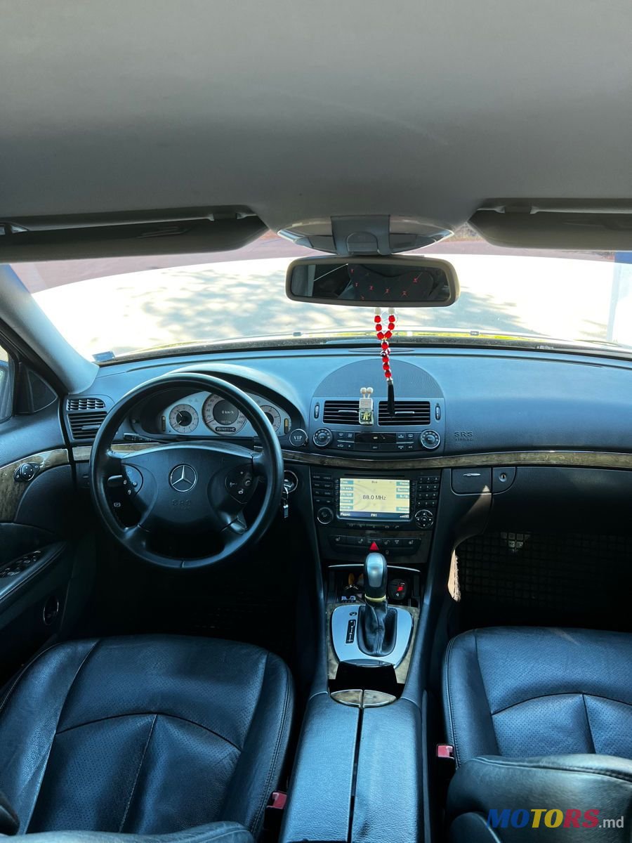2006' Mercedes-Benz E Класс photo #4
