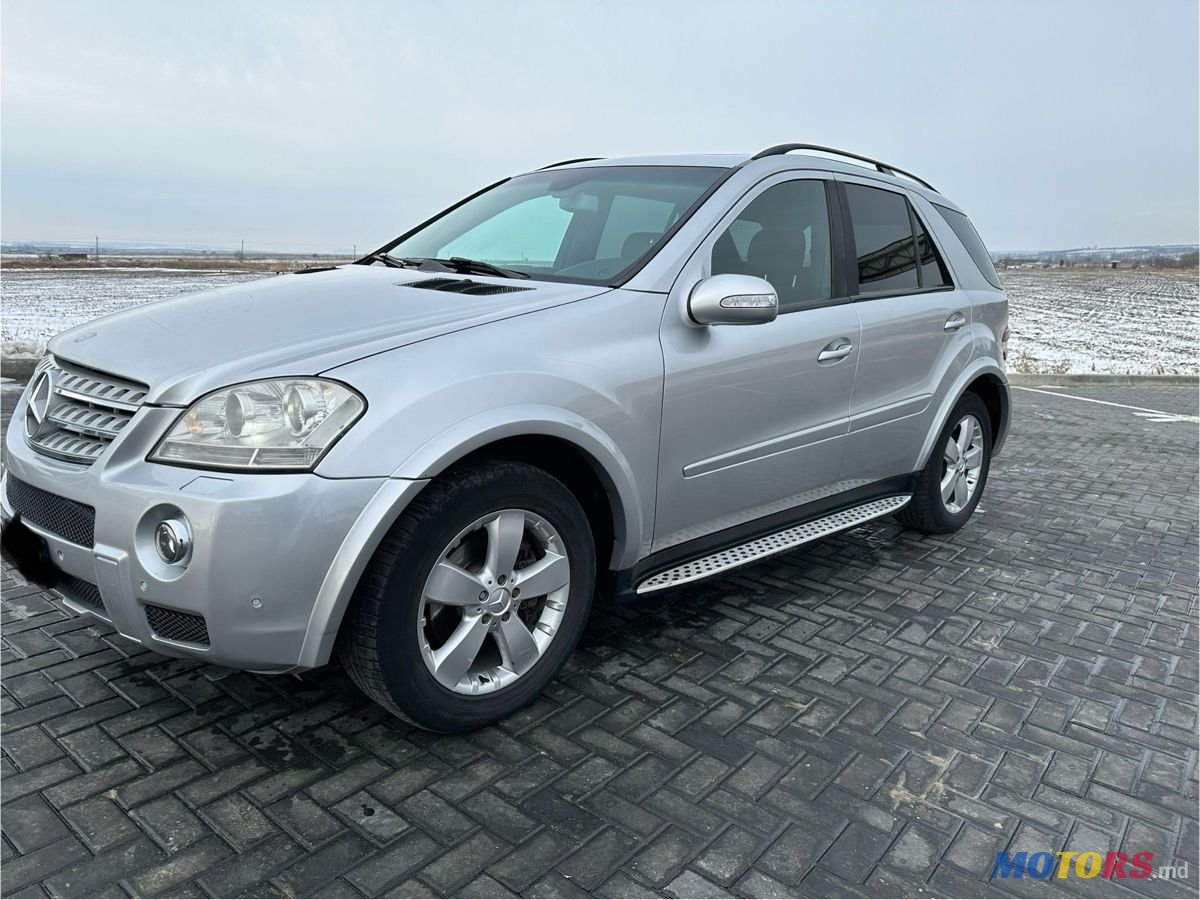 2008' Mercedes-Benz M Класс photo #1