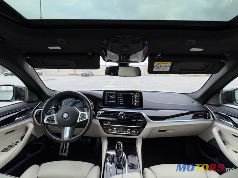 2020' BMW 5 Series photo #6