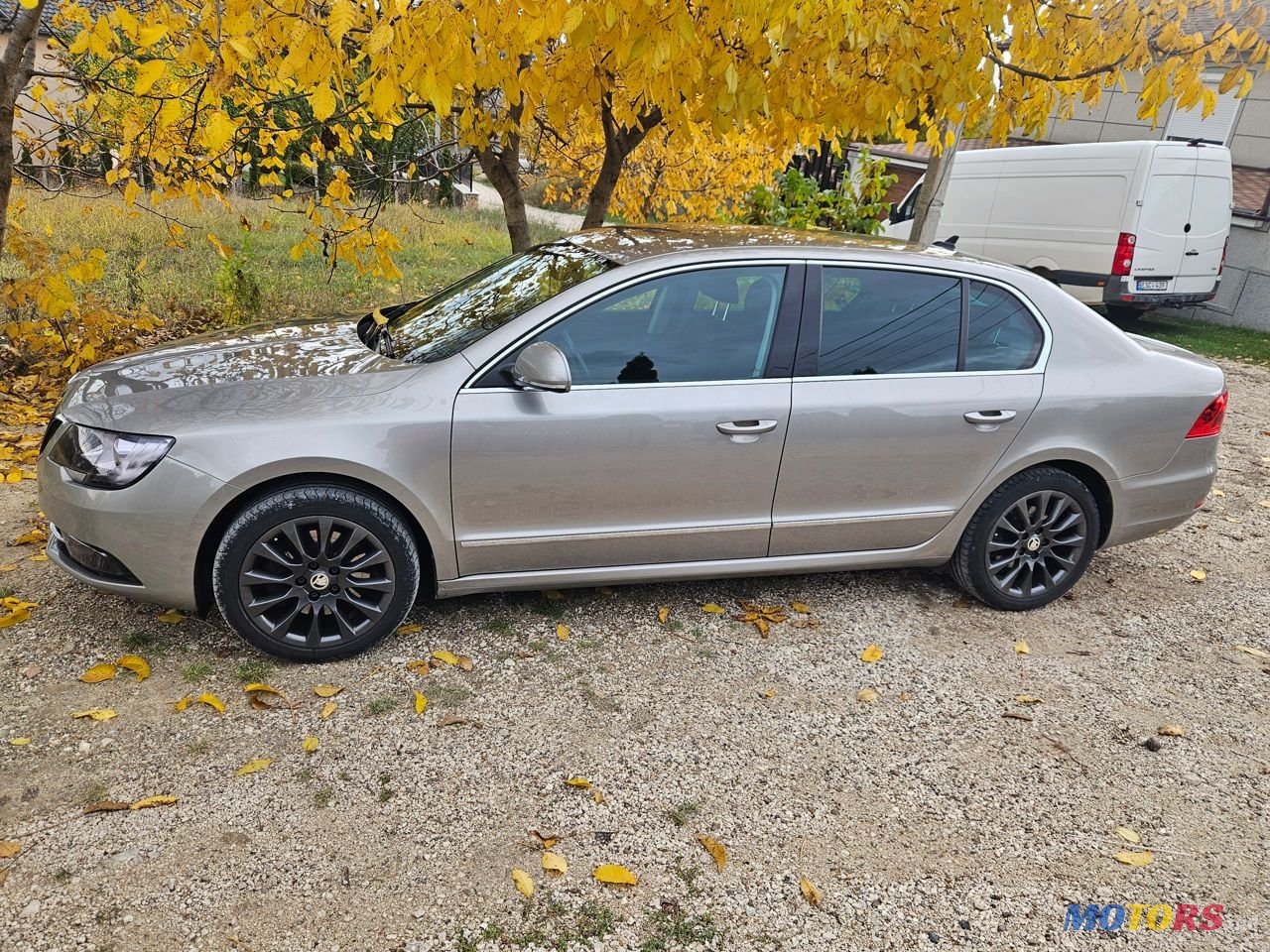 2013' Skoda Superb photo #1