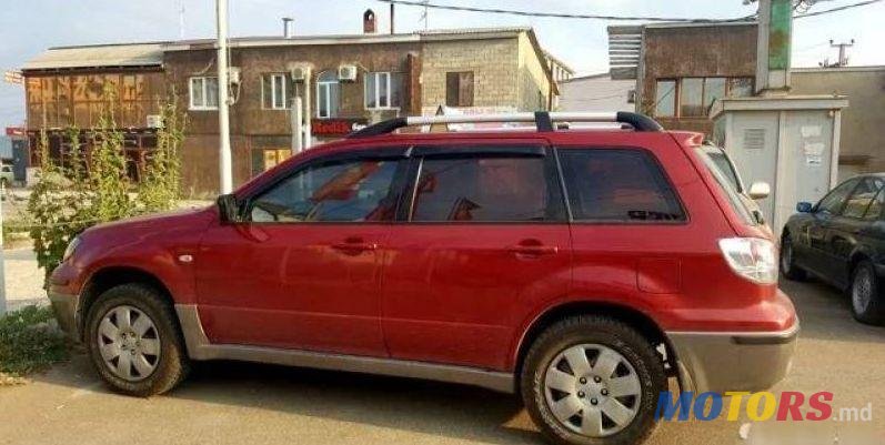 2004' Mitsubishi Outlander photo #1