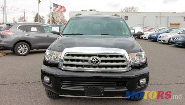 2012' Toyota Sequoia photo #2