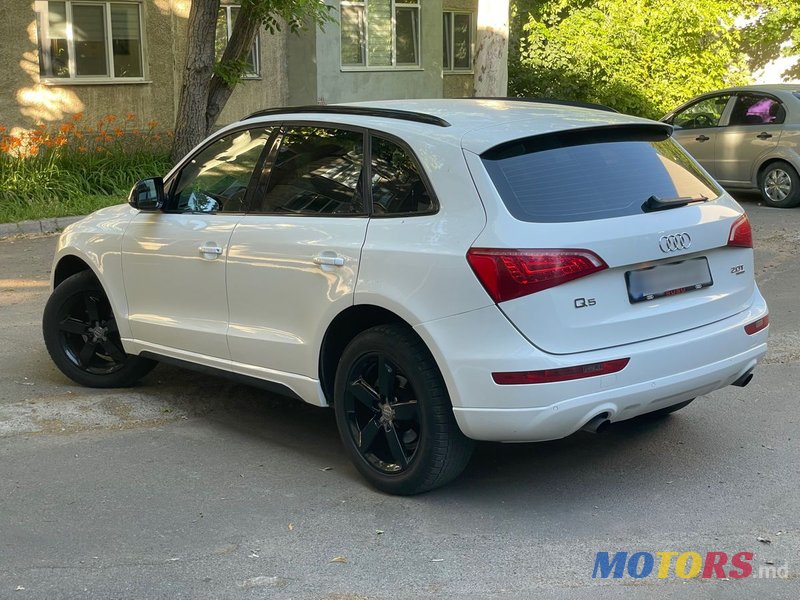 2010' Audi Q5 photo #2