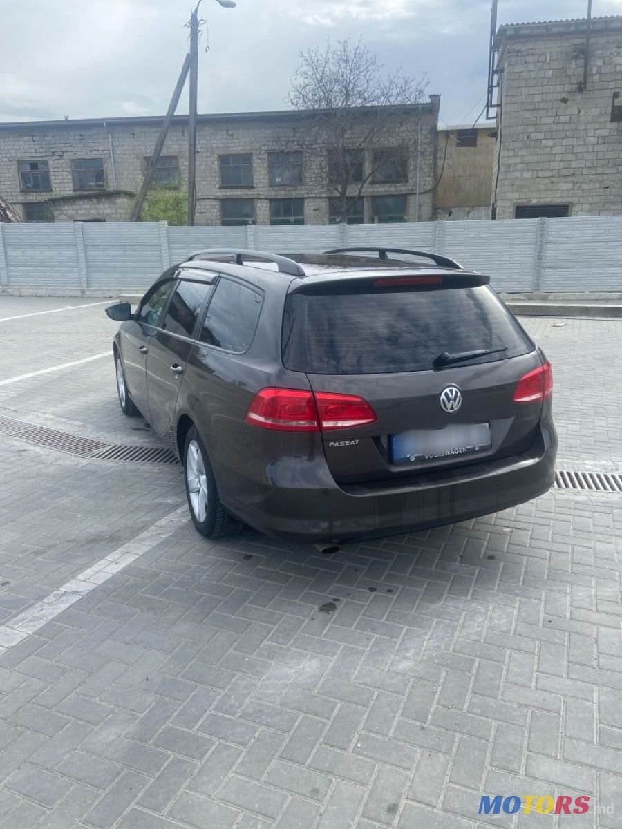 2014' Volkswagen Passat photo #3
