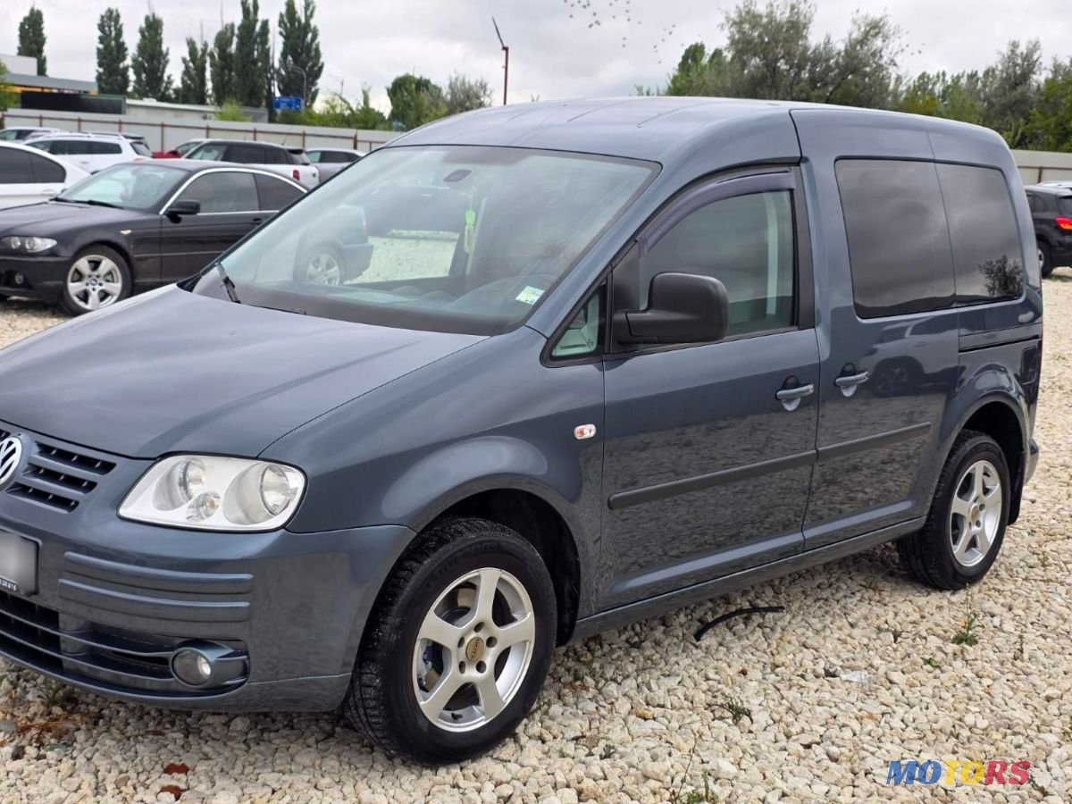 2009' Volkswagen Caddy photo #2