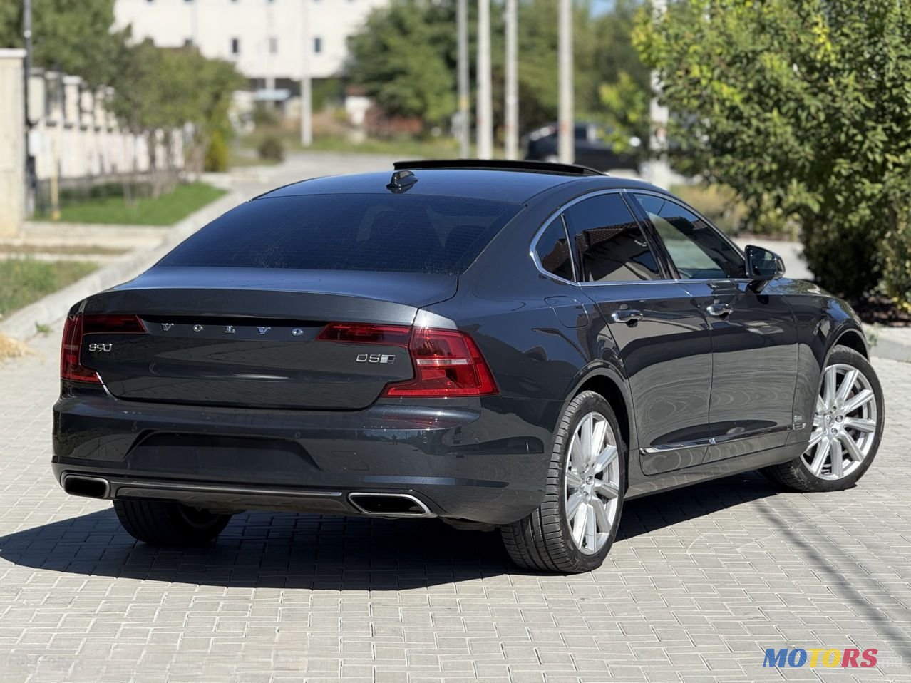 2016' Volvo S90 photo #5