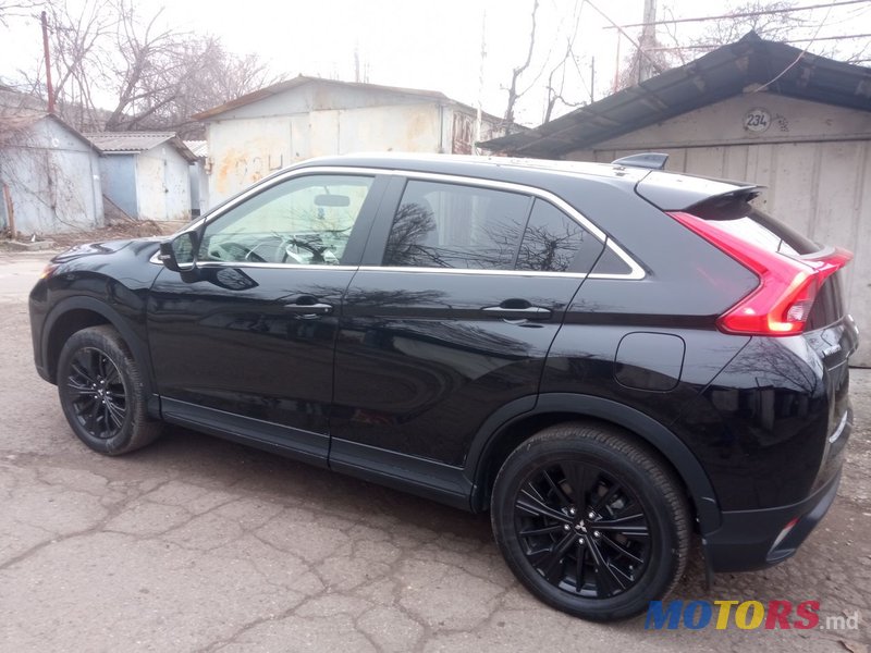 2018' Mitsubishi Eclipse Cross photo #3