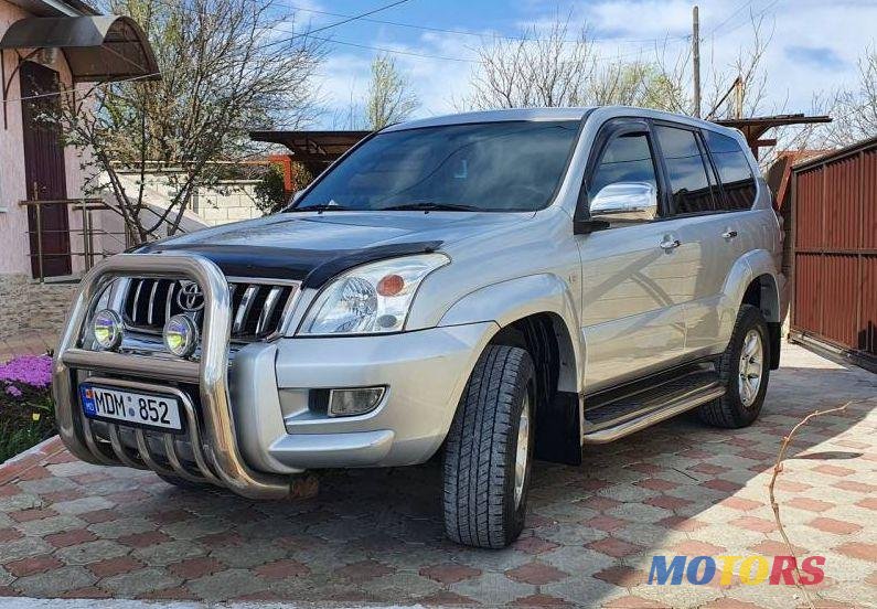 2005' Toyota Land Cruiser Prado photo #1