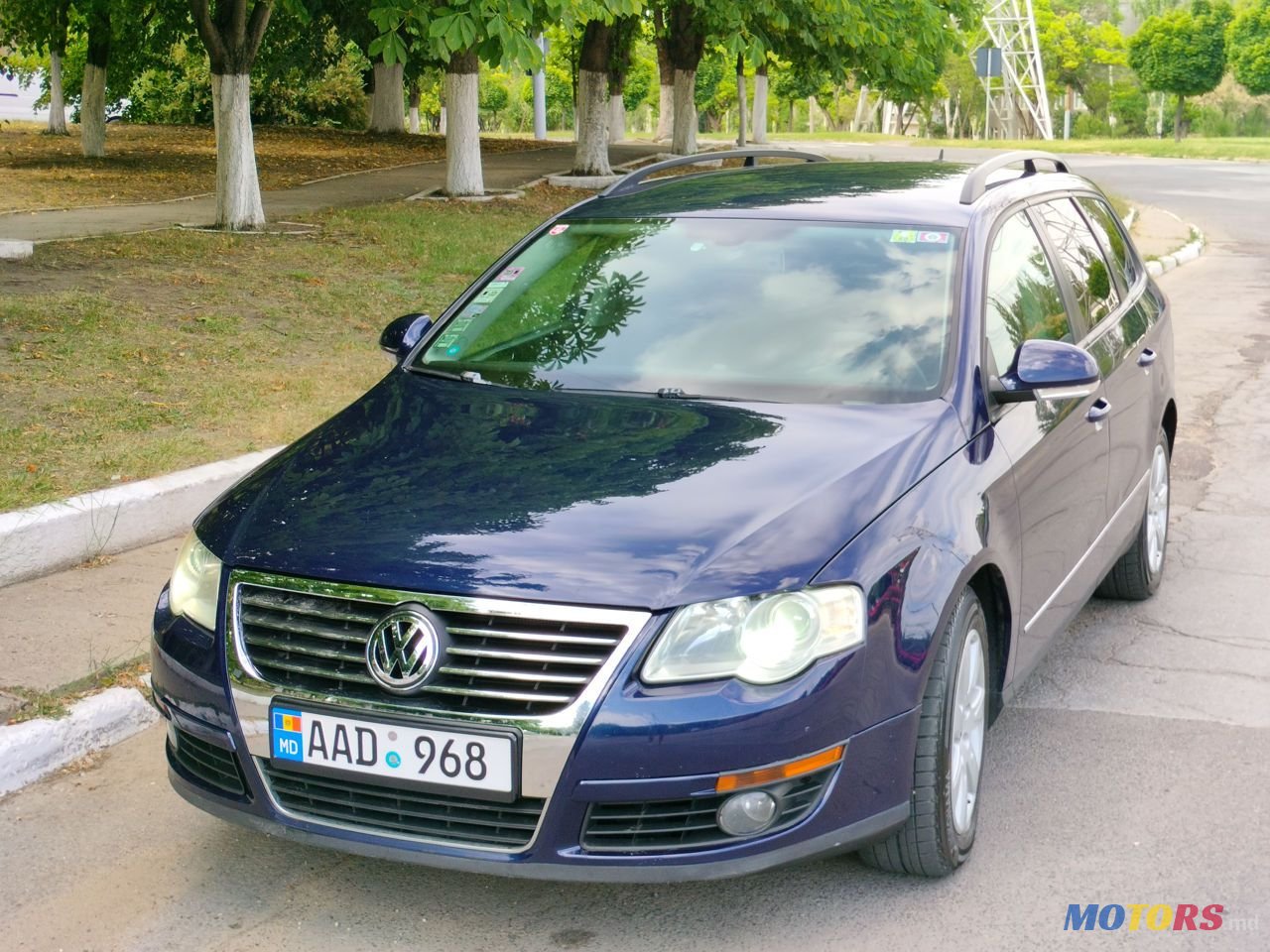 2005' Volkswagen Passat photo #5