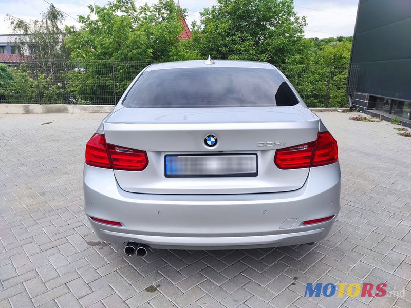 2015' BMW 3 Series photo #6