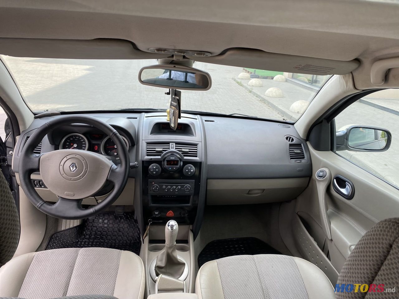 2006' Renault Megane photo #6