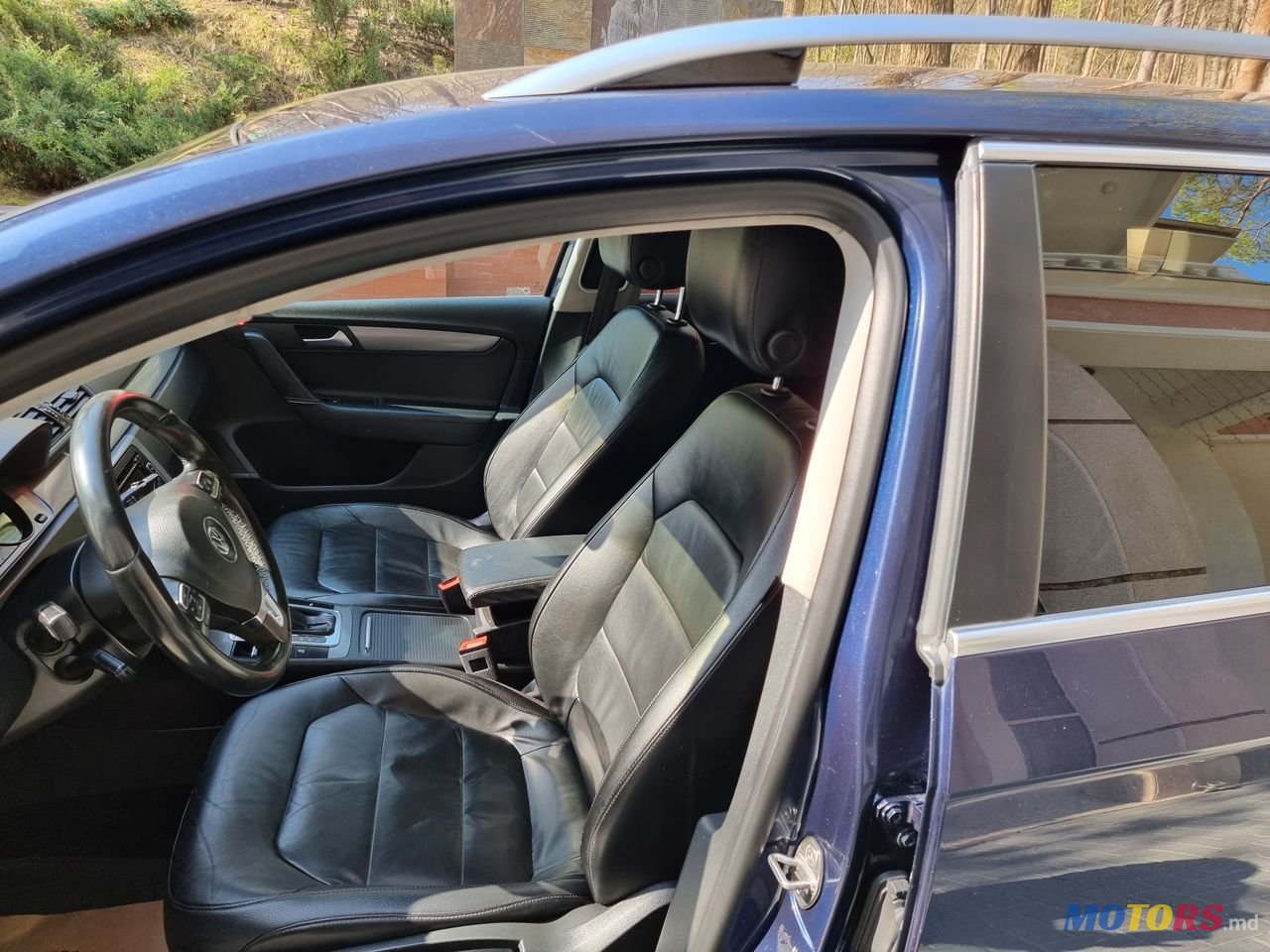 2012' Volkswagen Passat photo #6