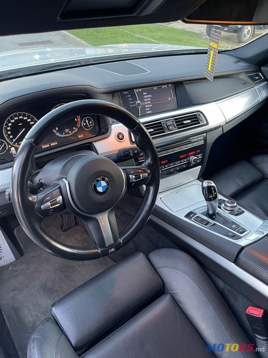 2009' BMW 7 Series photo #5