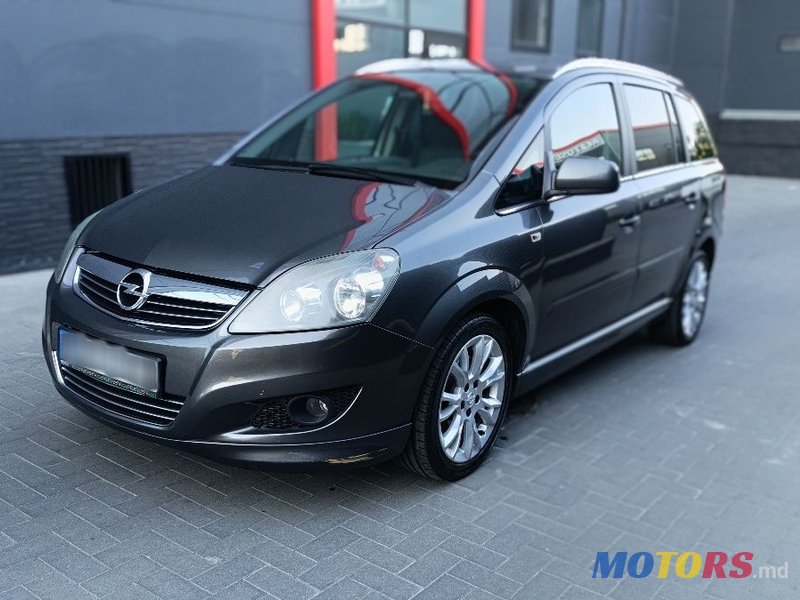 2009' Opel Zafira photo #1
