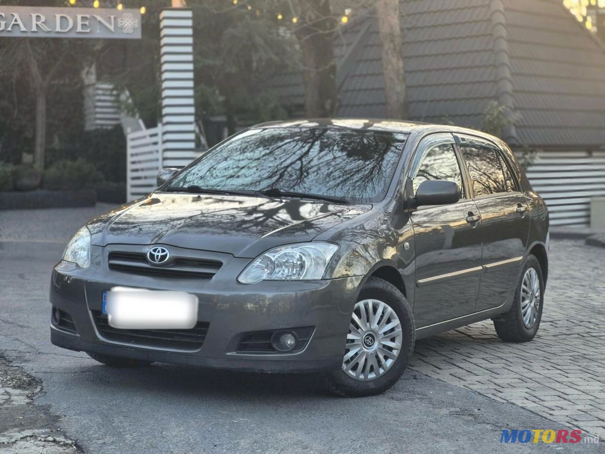 2004' Toyota Corolla photo #4