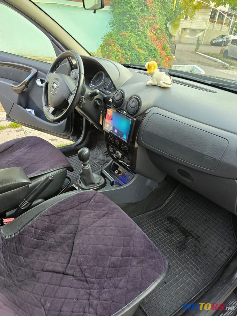 2010' Dacia Duster photo #2