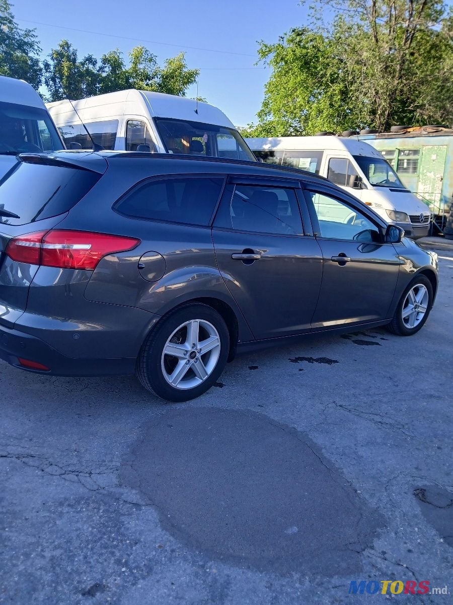 2015' Ford Focus photo #2