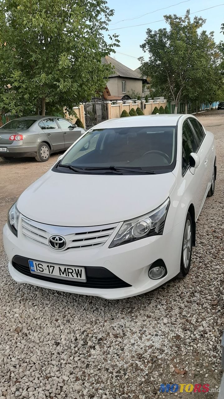 2012' Toyota Avensis photo #5