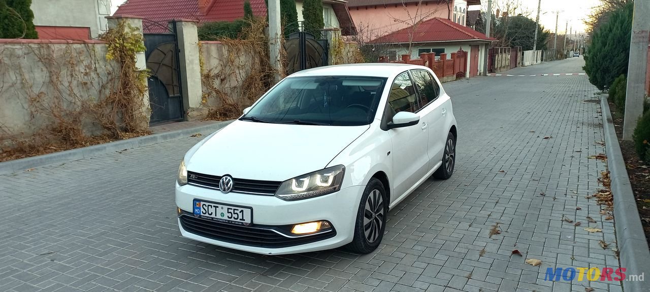 2014' Volkswagen Polo photo #4