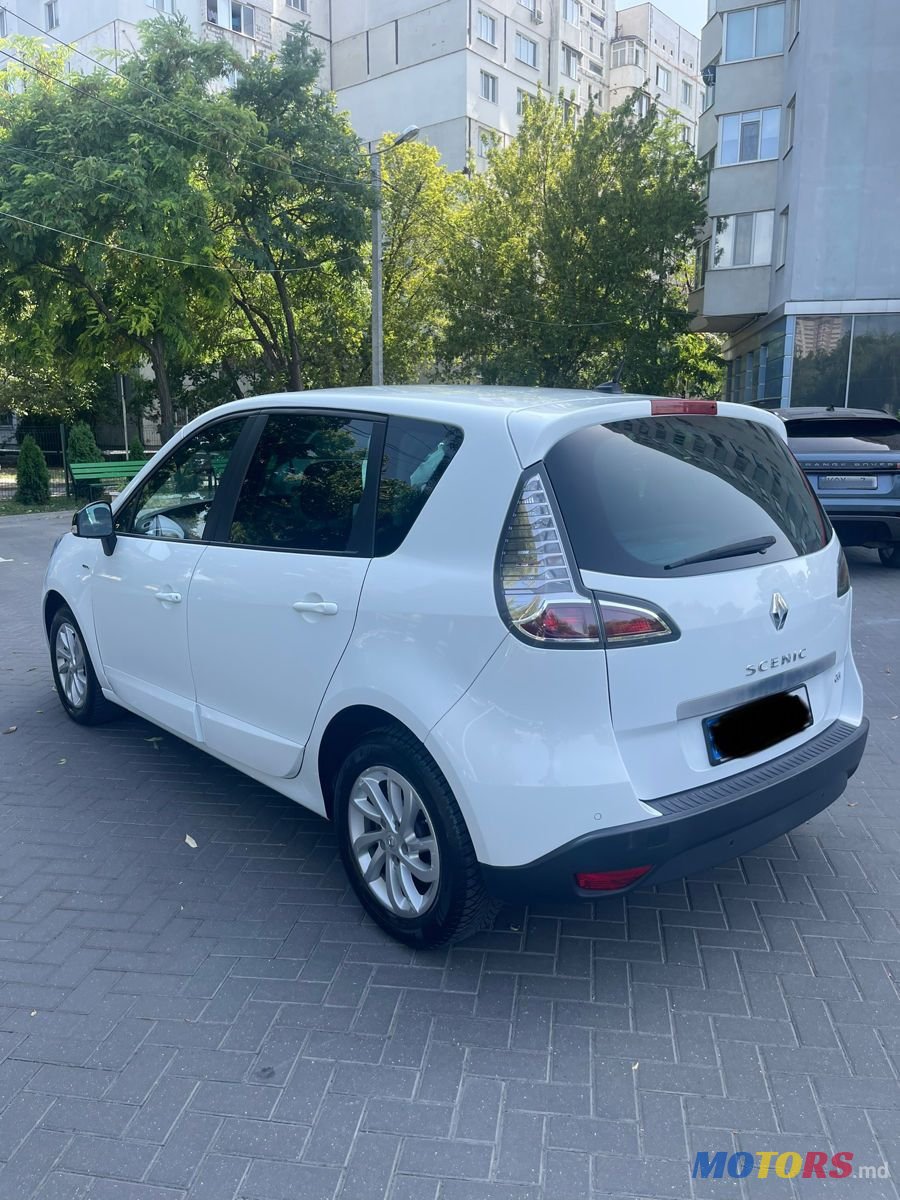 2015' Renault Scenic photo #4