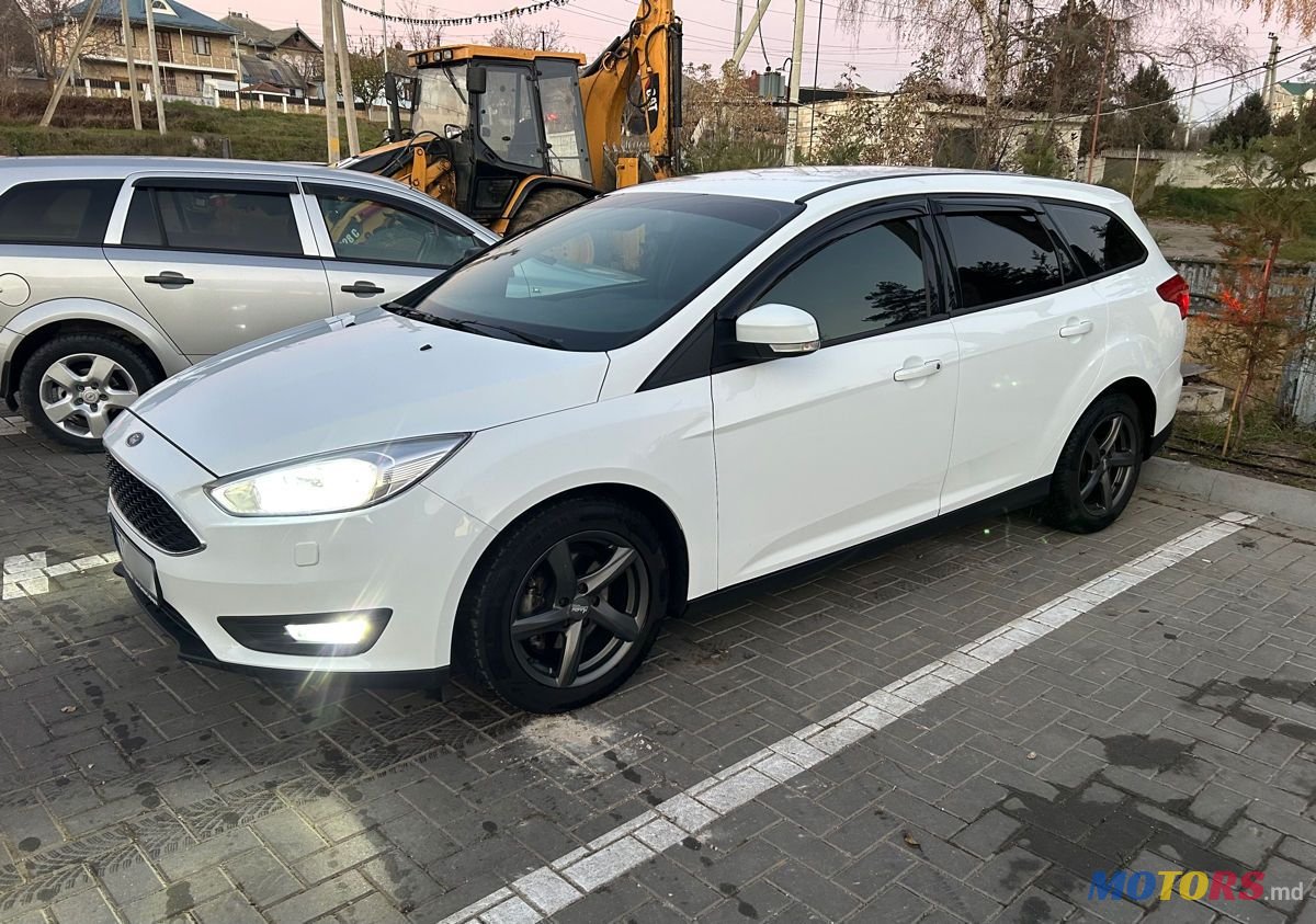 2017' Ford Focus photo #5