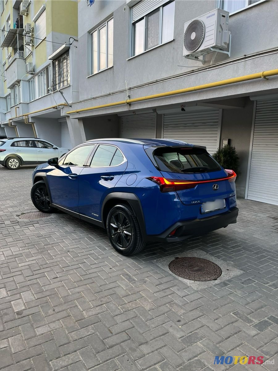 2020' Lexus UX photo #3
