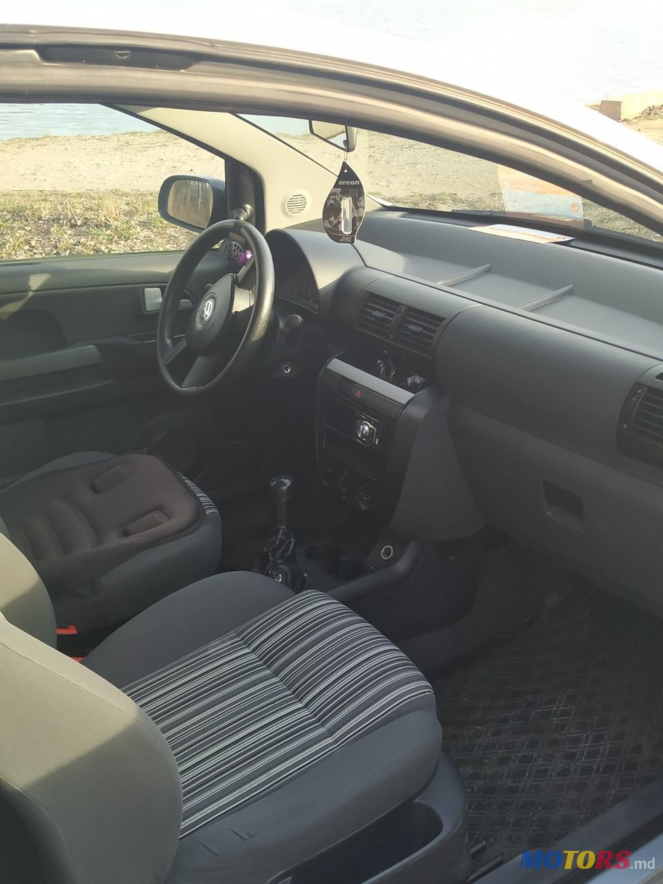 2005' Volkswagen Fox photo #5