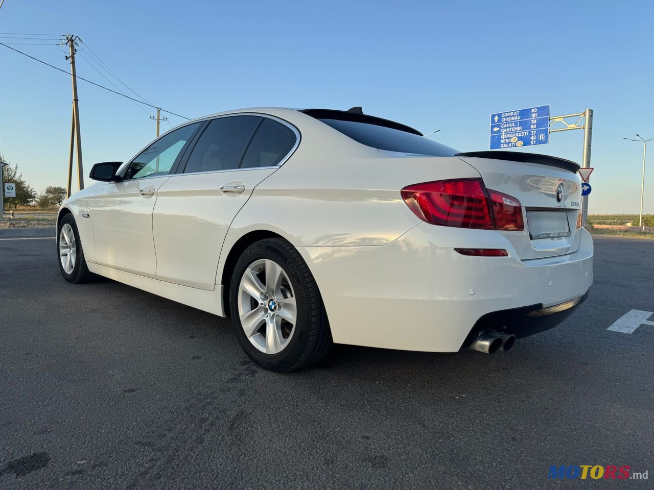 2013' BMW 5 Series photo #5