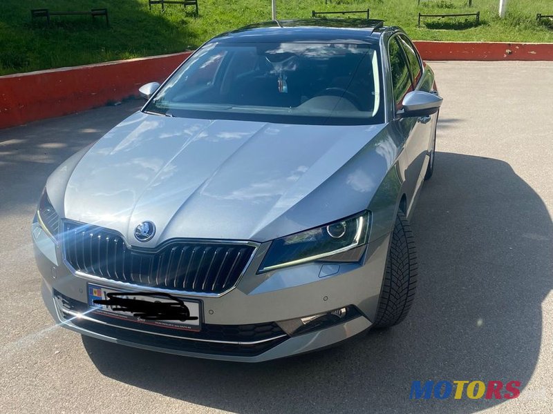 2018' Skoda Superb photo #2