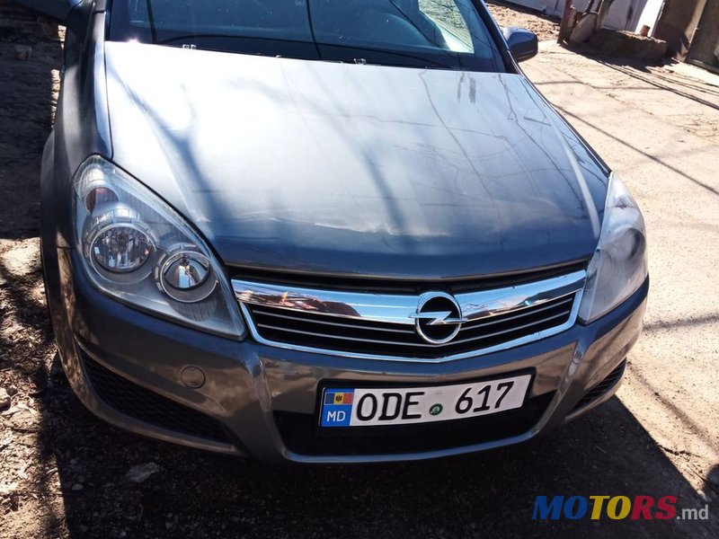 2007' Opel Astra photo #2