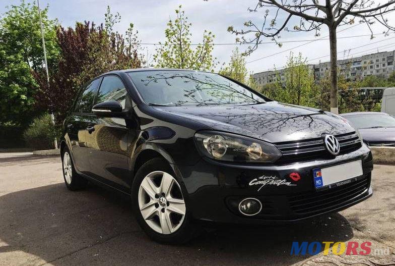 2010' Volkswagen Golf photo #1