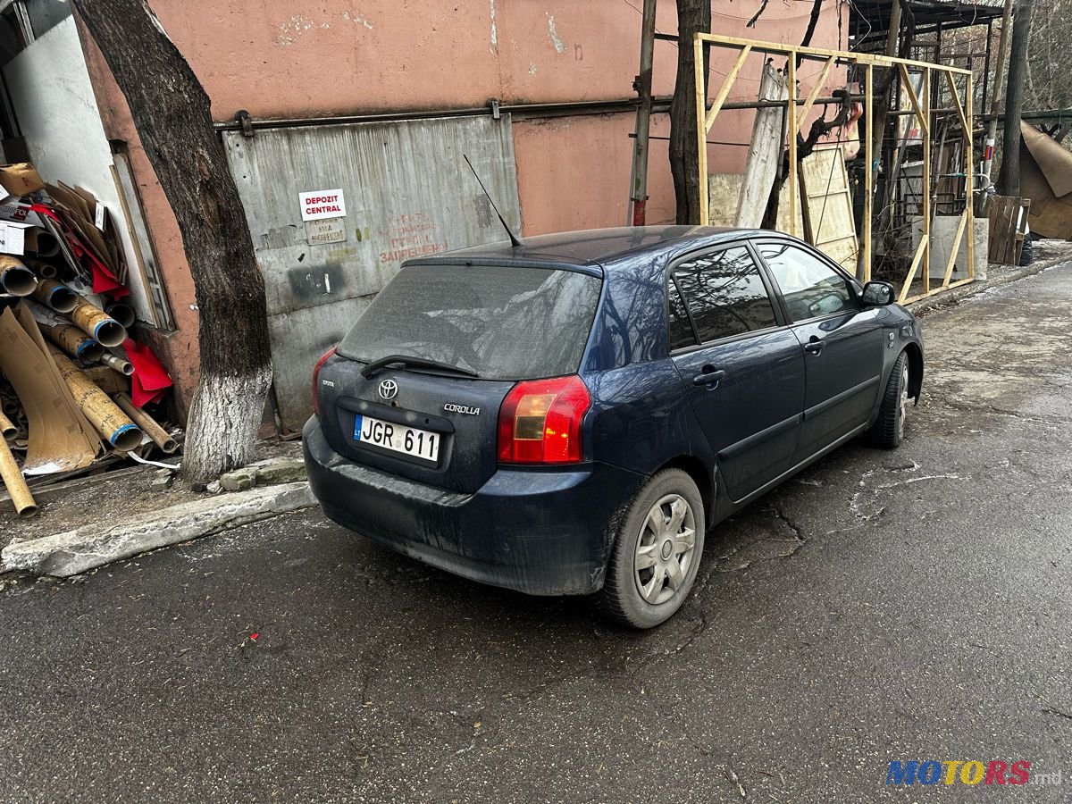2004' Toyota Corolla photo #1