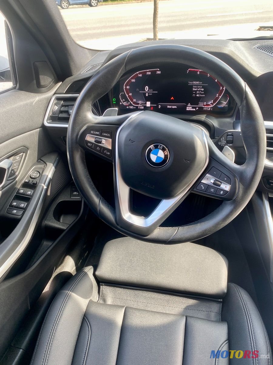 2019' BMW 3 Series photo #6