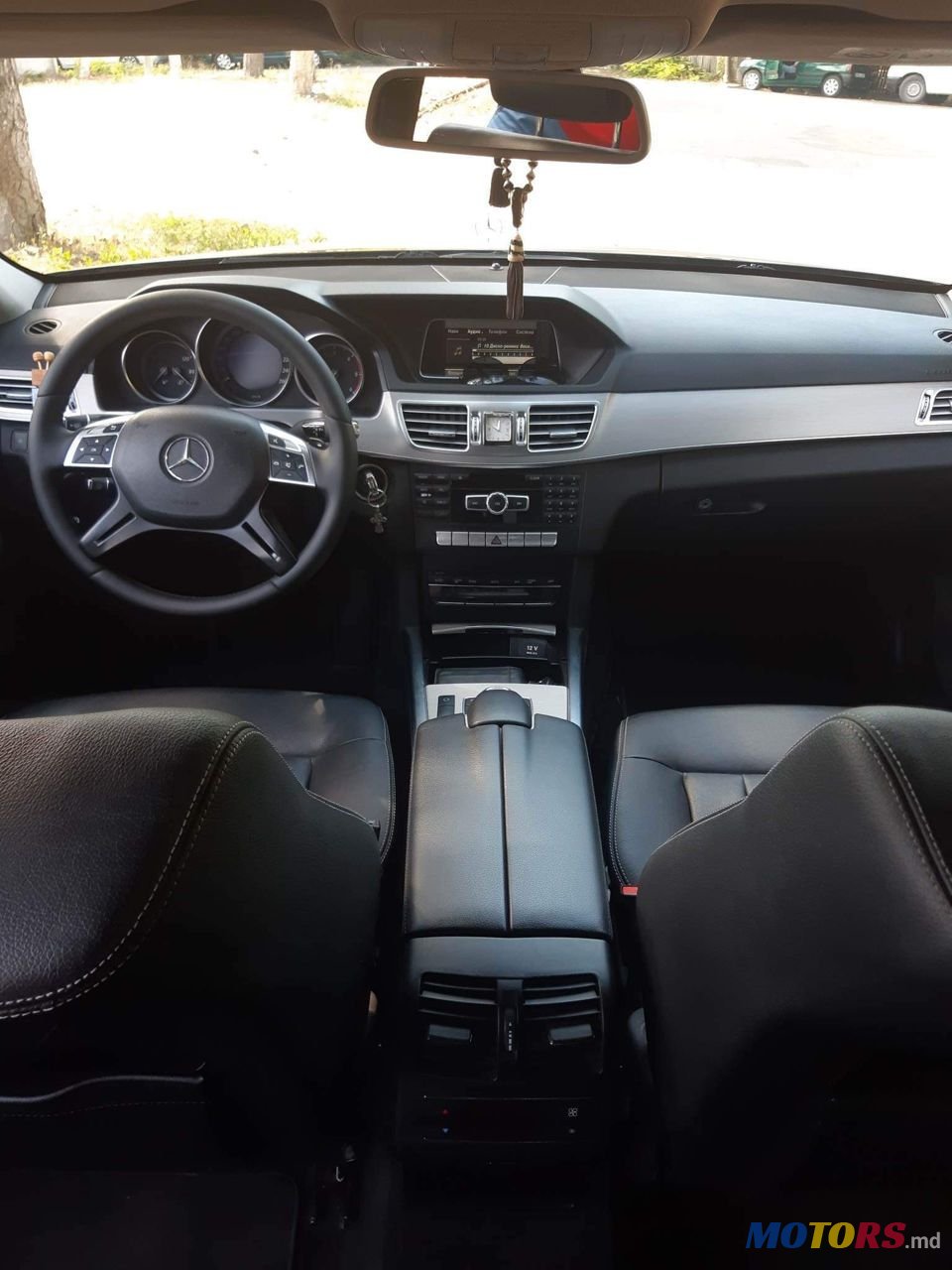 2014' Mercedes-Benz E Класс photo #5