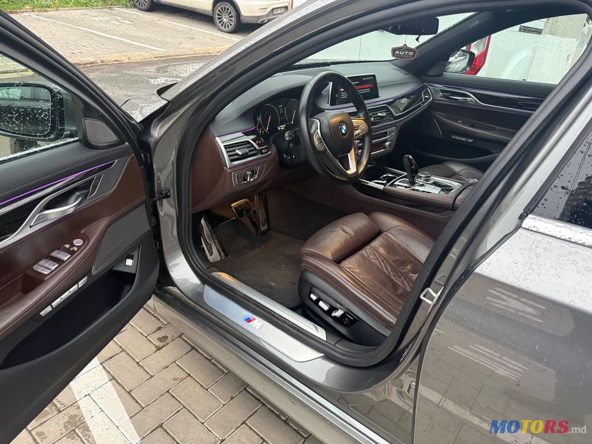 2017' BMW 7 Series photo #3