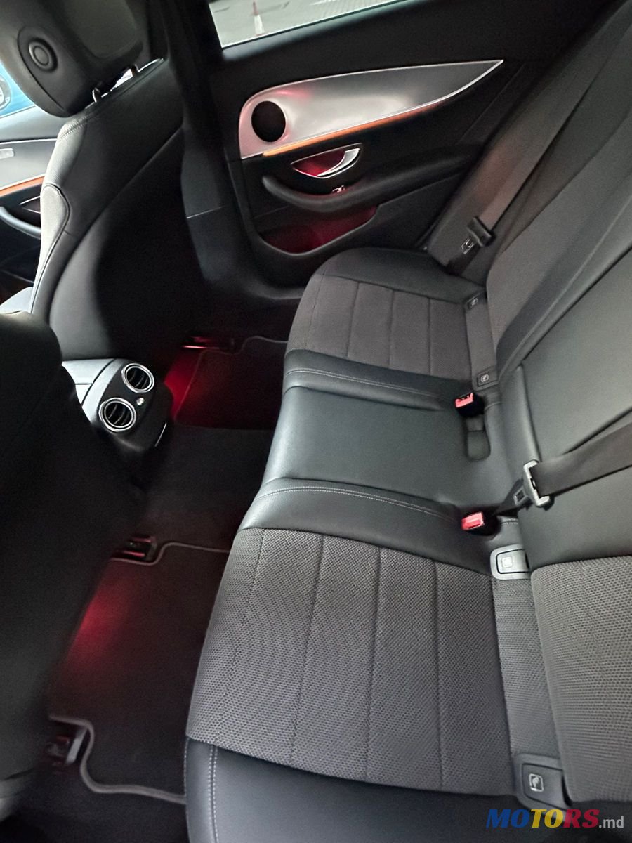 2020' Mercedes-Benz E-Class photo #5