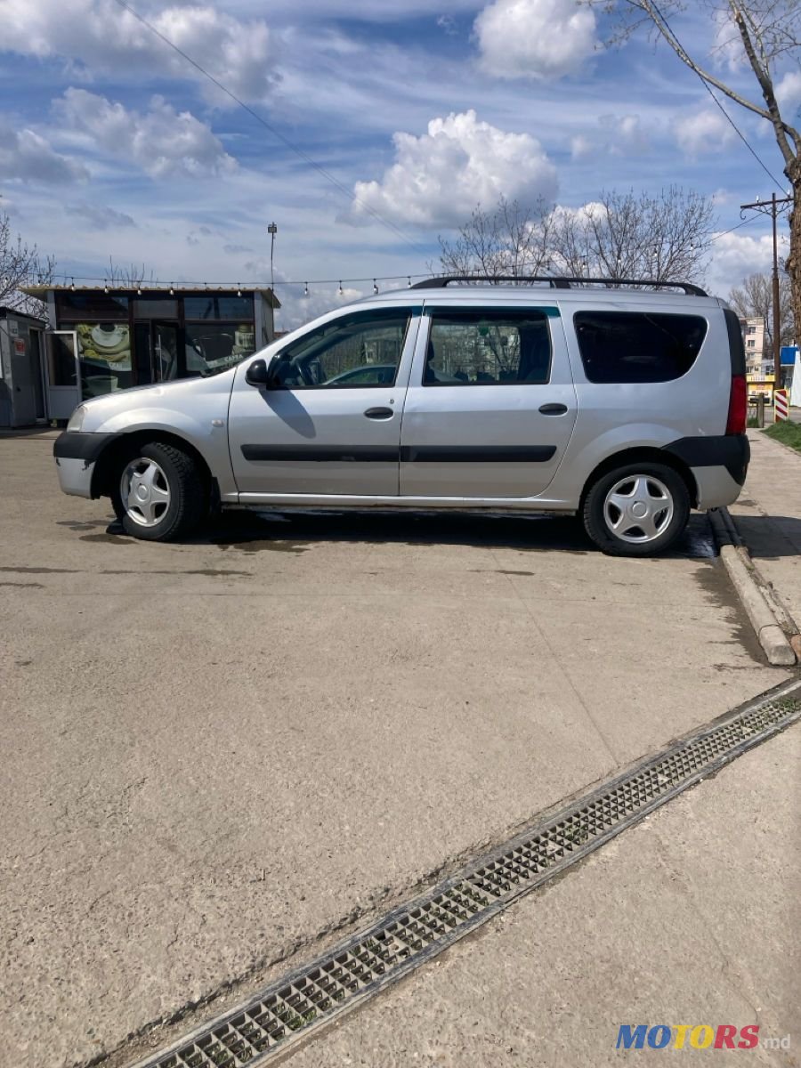 2008' Dacia Logan photo #4