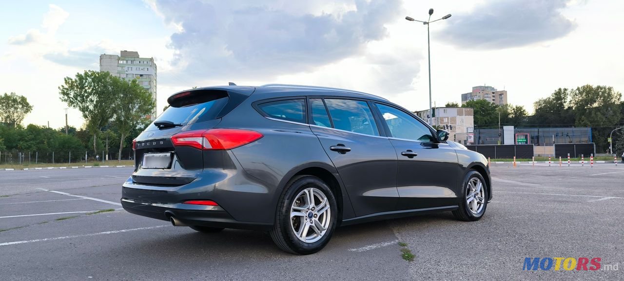 2020' Ford Focus photo #4