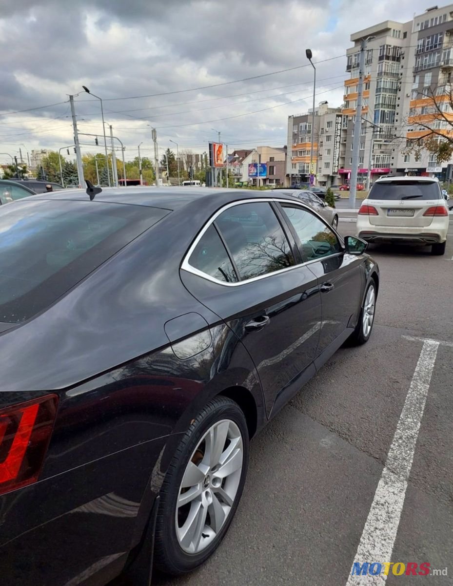 2015' Skoda Superb photo #5
