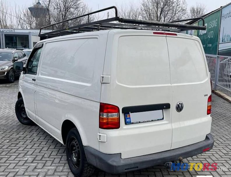 2009' Volkswagen Transporter photo #3